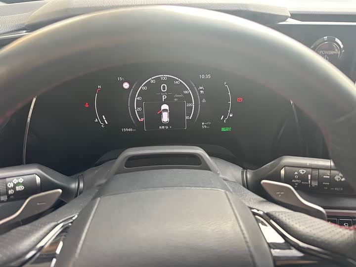 Фото 4 - Lexus RX