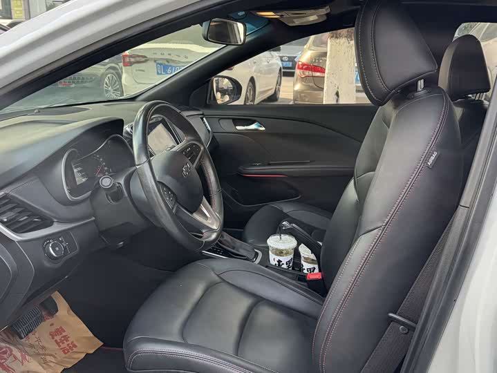 Фото 8 - Chevrolet Monza