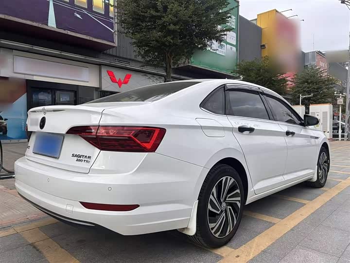 Фото 4 - Volkswagen Sagitar L