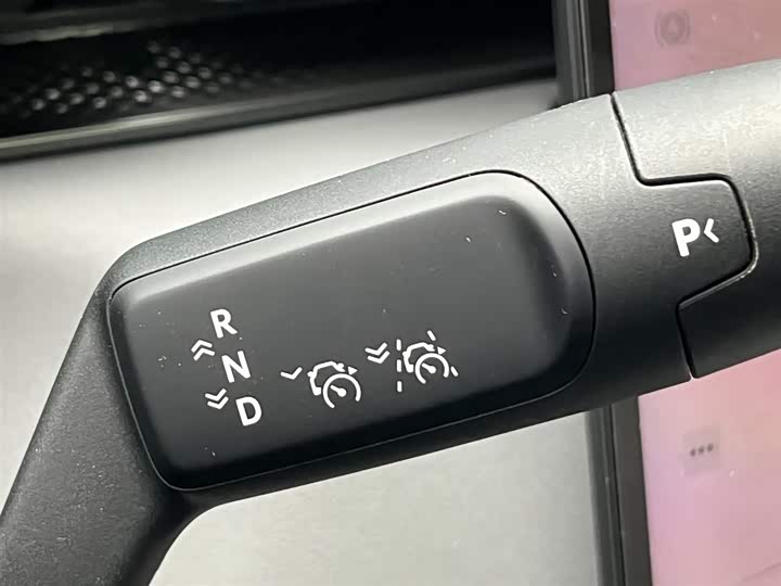 Фото 21 - Zeekr 7X