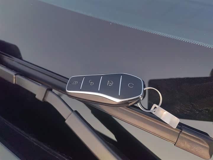 Фото 9 - BYD Song L