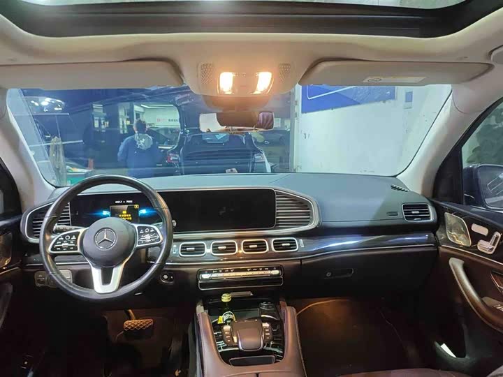 Photo 3 - Mercedes-Benz GLE-Class