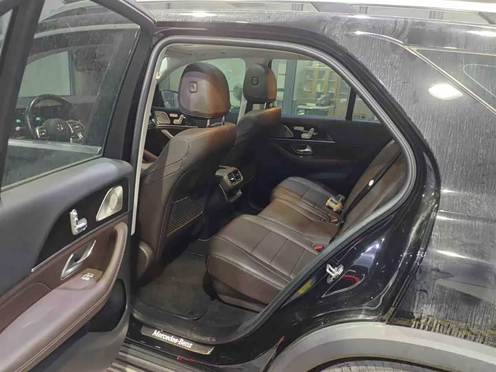 Photo 8 - Mercedes-Benz GLE-Class