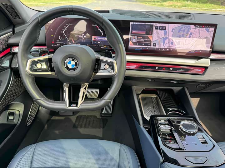 Фото 9 - BMW 5 Series