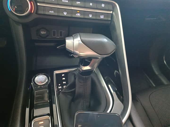 Фото 14 - Dongfeng Aeolus AX7