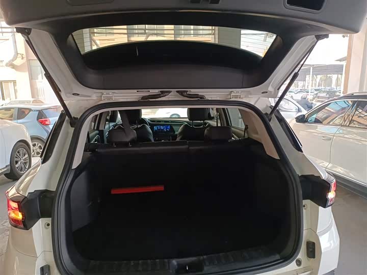 Фото 19 - Dongfeng Aeolus AX7