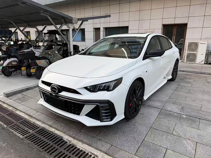 Фото 1 - GAC Trumpchi Empow R