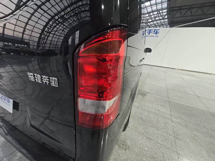 Фото 10 - Mercedes-Benz Vito