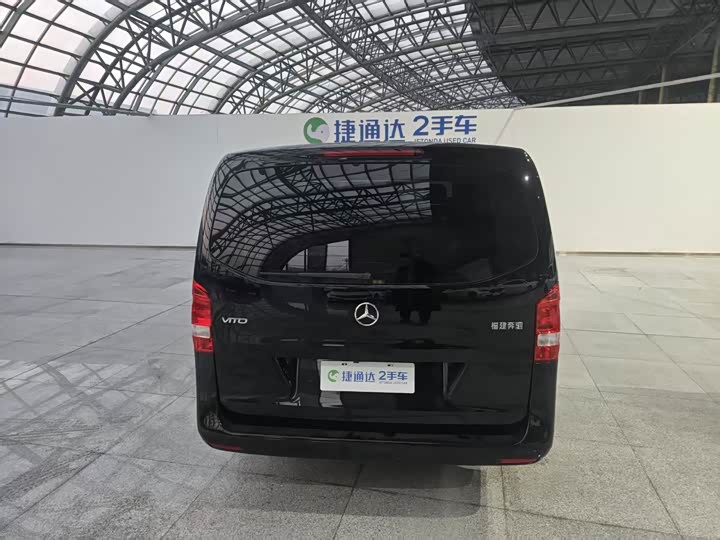 Фото 8 - Mercedes-Benz Vito