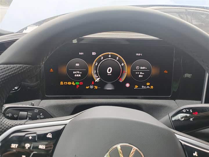 Фото 12 - Volkswagen Tiguan L Pro