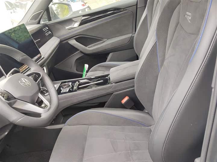 Фото 15 - Volkswagen Tiguan L Pro