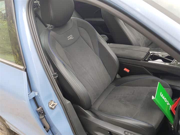 Фото 25 - Volkswagen Tiguan L Pro