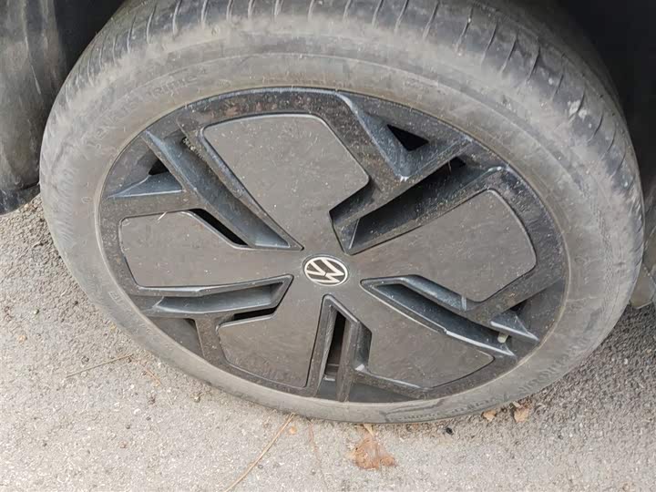 Фото 26 - Volkswagen Tiguan L Pro