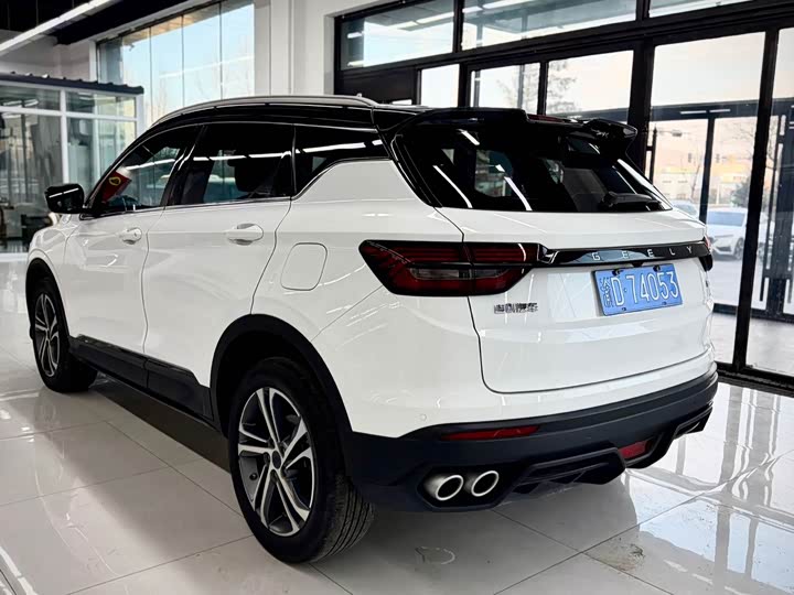 Фото 4 - Geely Coolray