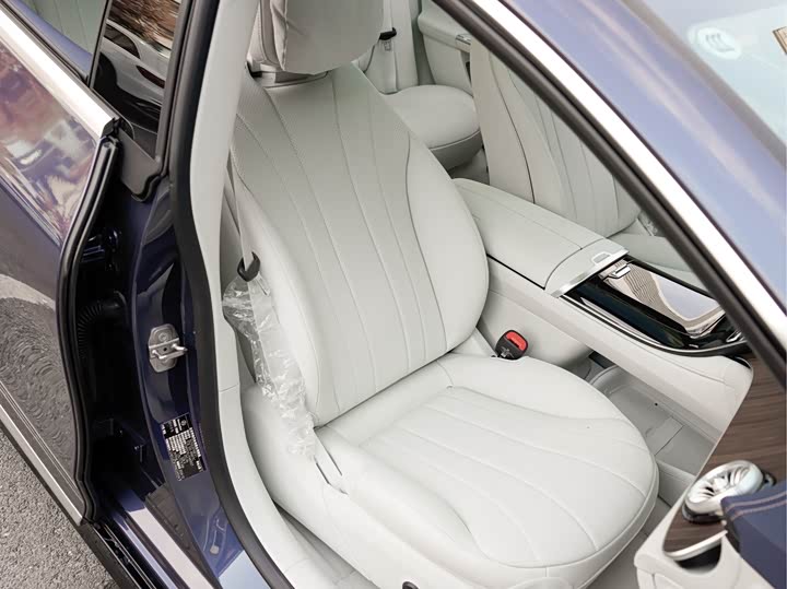 Фото 20 - Mercedes-Benz EQE