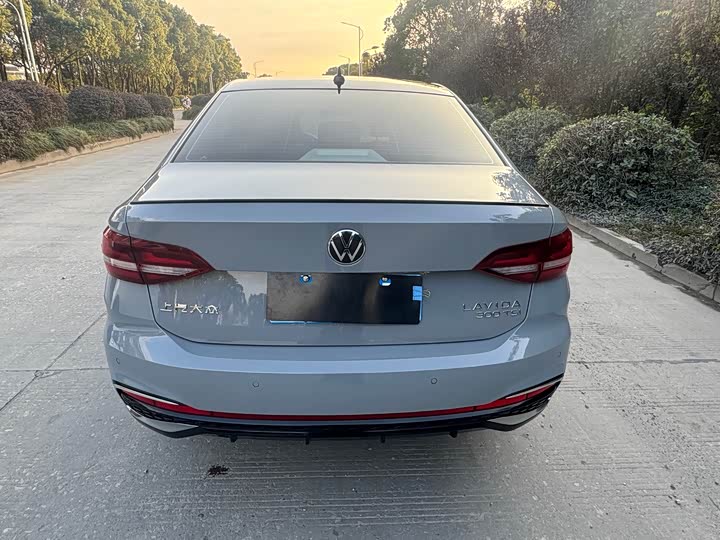 Фото 15 - Volkswagen Lavida