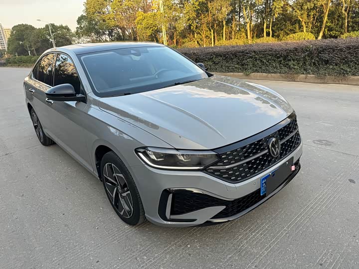 Фото 3 - Volkswagen Lavida