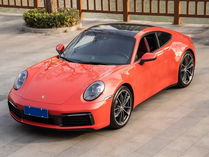 Фото 1 - Porsche 911