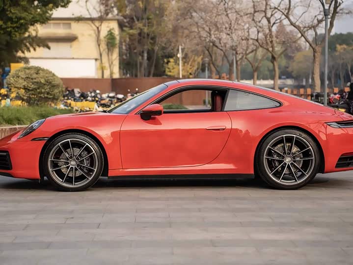 Фото 4 - Porsche 911