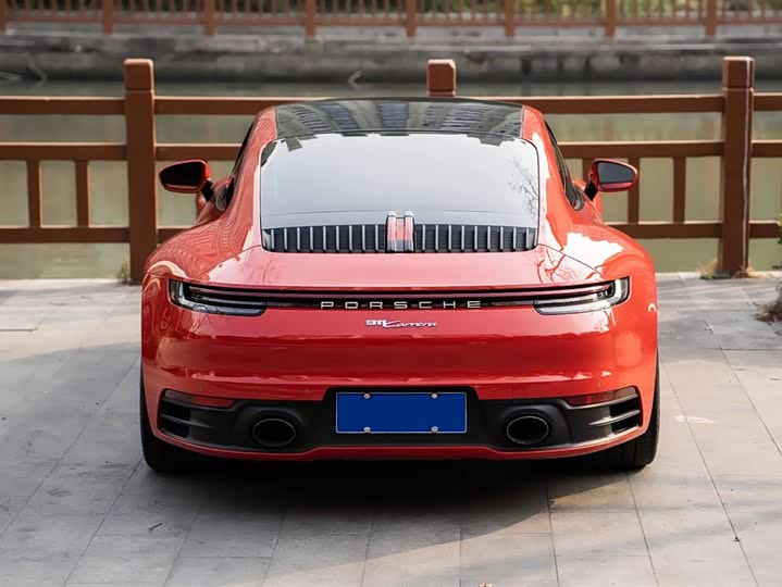 Фото 6 - Porsche 911