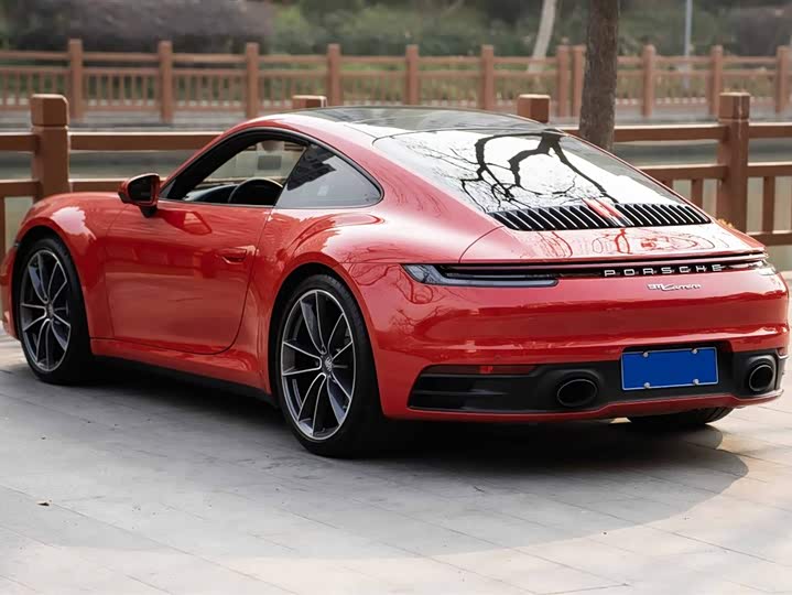 Фото 7 - Porsche 911