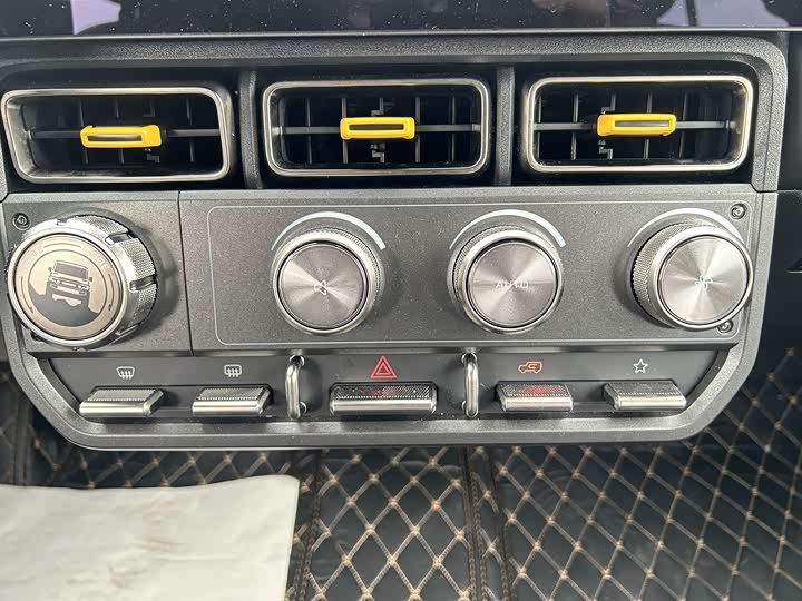 Фото 14 - Chery iCar V23