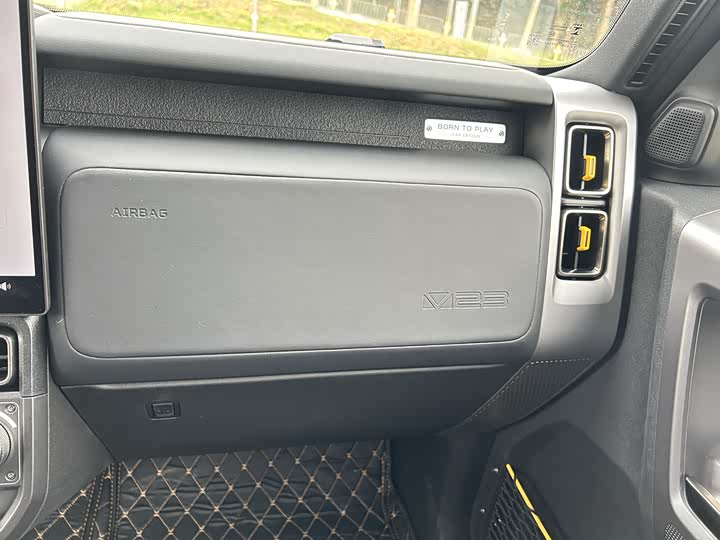 Фото 16 - Chery iCar V23