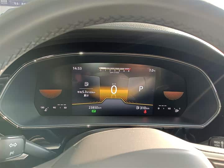 Фото 12 - Volkswagen Passat