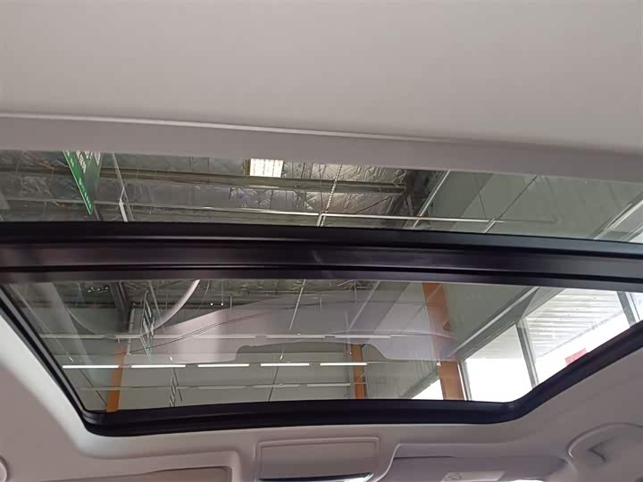 Фото 18 - Volkswagen Passat