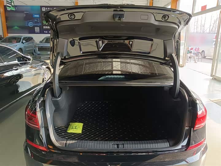 Фото 19 - Volkswagen Passat