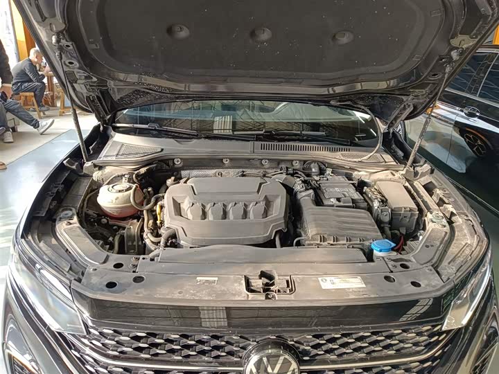 Фото 20 - Volkswagen Passat