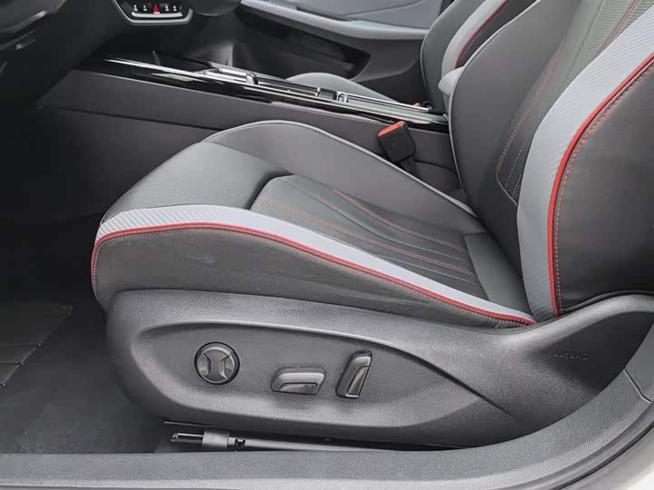 Фото 20 - Volkswagen Lamando L