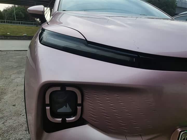 Фото 30 - Geely Geometry E Firefly