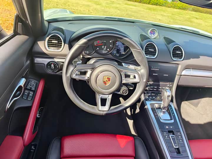 Фото 15 - Porsche 718