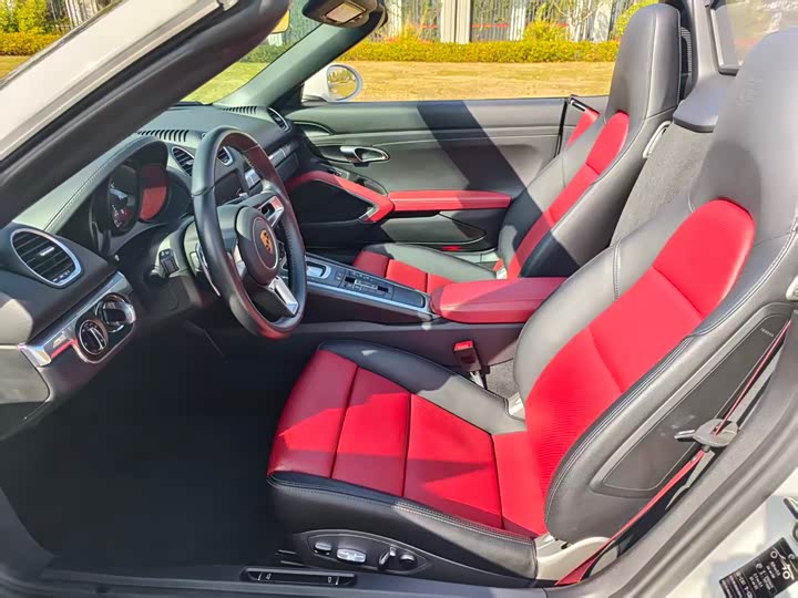 Фото 8 - Porsche 718