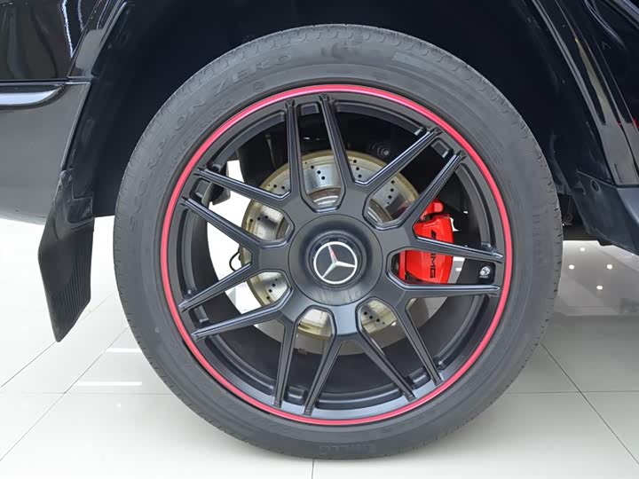 Фото 16 - Mercedes-Benz G-Class AMG