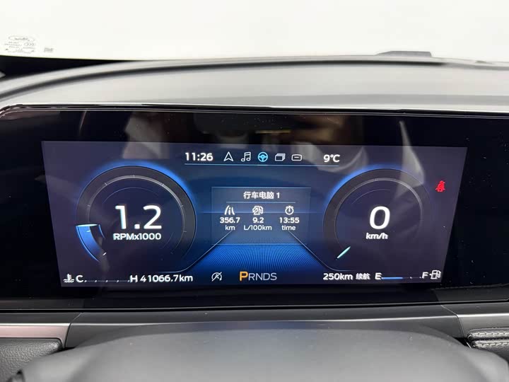 Фото 10 - Ford Escort