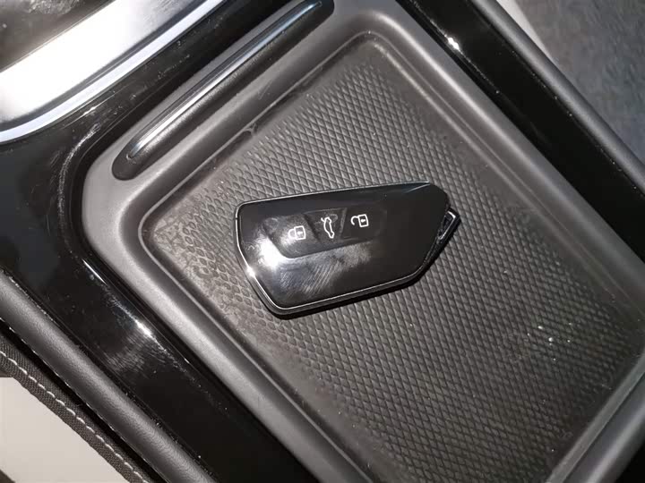 Фото 9 - Volkswagen ID.4 Crozz