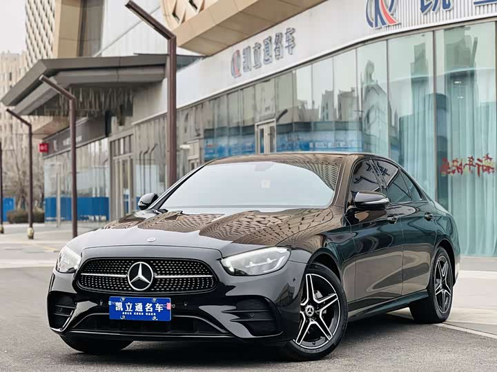 Фото 1 - Mercedes-Benz E-Class