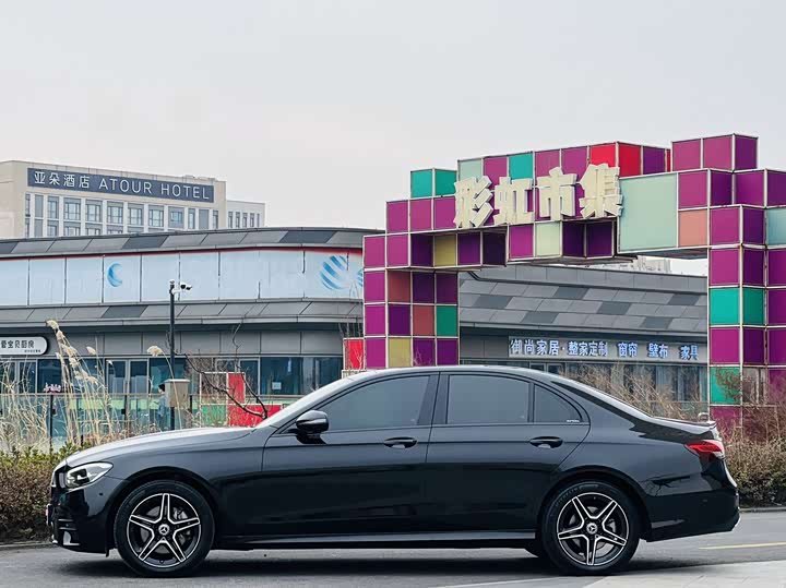 Фото 3 - Mercedes-Benz E-Class