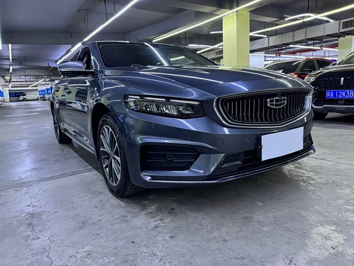 Фото 3 - Geely Preface