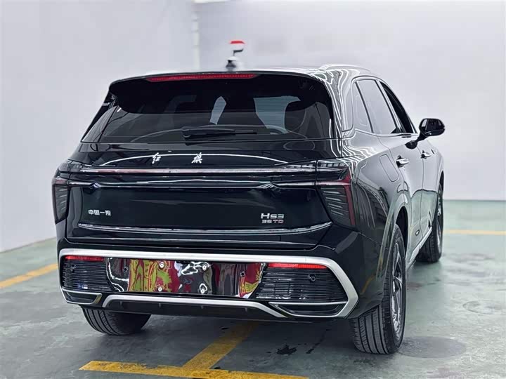 Фото 16 - Hongqi HS3