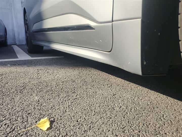 Фото 21 - Zeekr 001