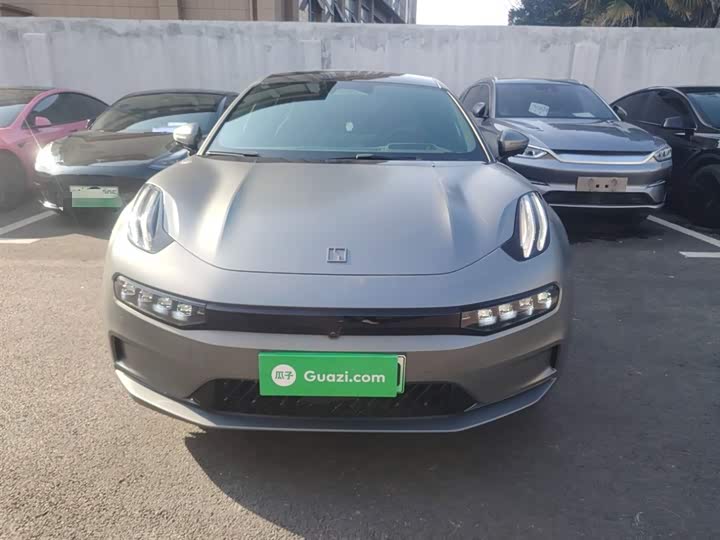 Фото 3 - Zeekr 001