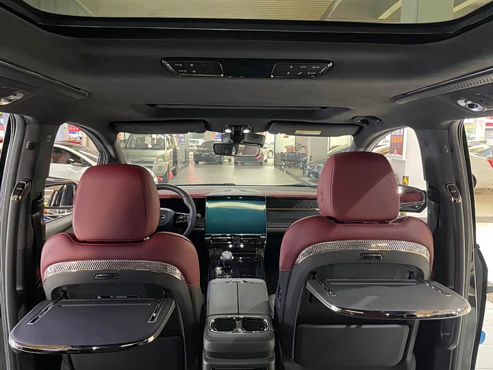 Фото 12 - GAC Trumpchi M8