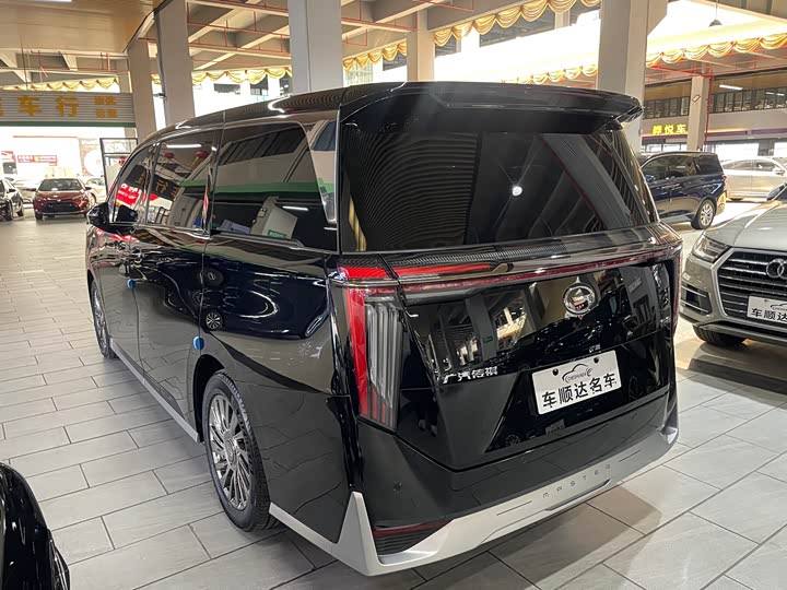 Фото 15 - GAC Trumpchi M8