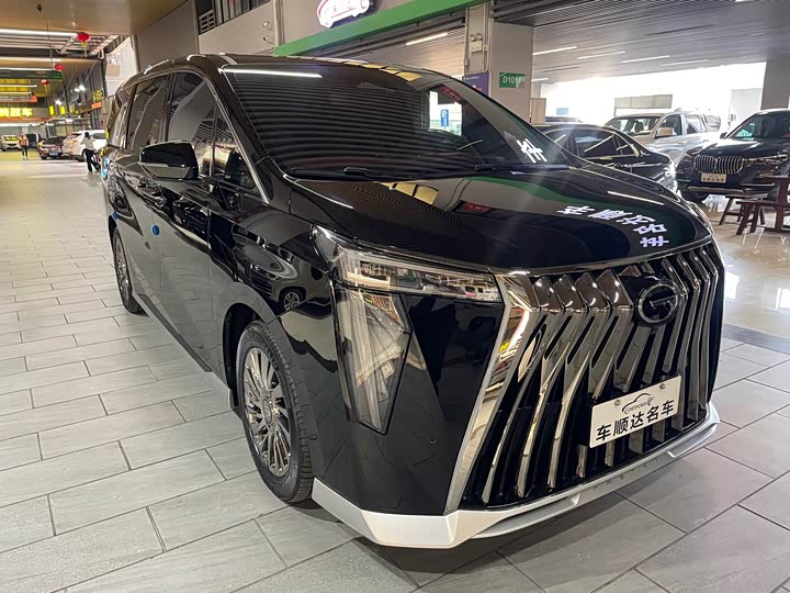 Фото 3 - GAC Trumpchi M8