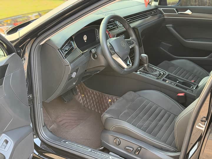 Фото 4 - Volkswagen Magotan