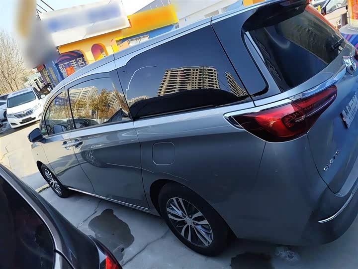 Фото 5 - Buick GL8 ES