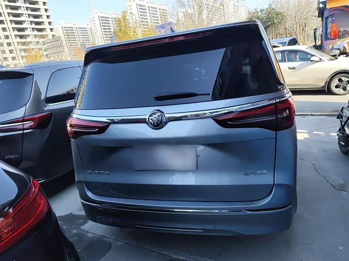 Фото 6 - Buick GL8 ES